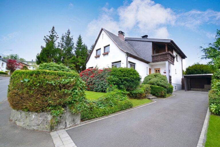 **Königswinter-Ittenbach: Alles andere als 08/15! Hier verwirklichen Sie Ihre Wohnträume!**