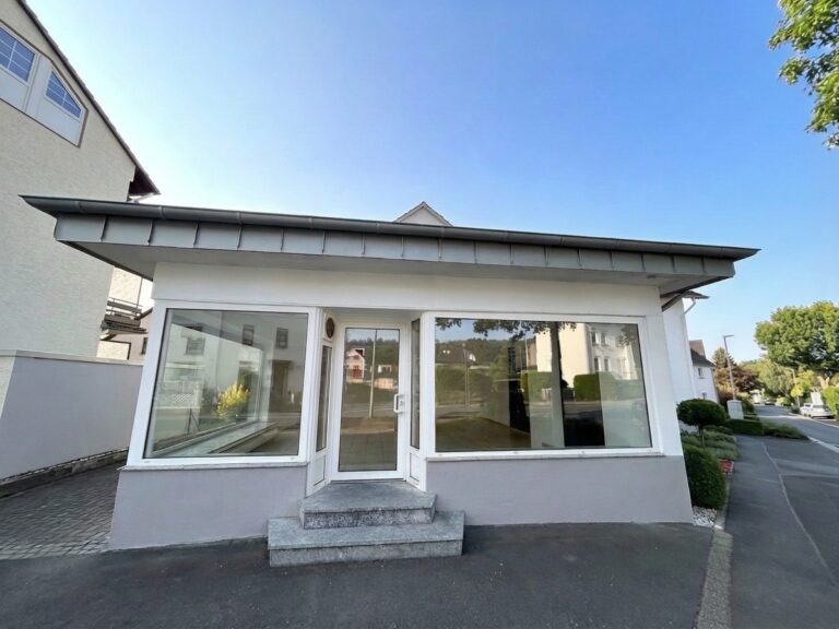 Siegburg-Kaldauen: Helle und gepflegte Gewerbefläche zu vermieten