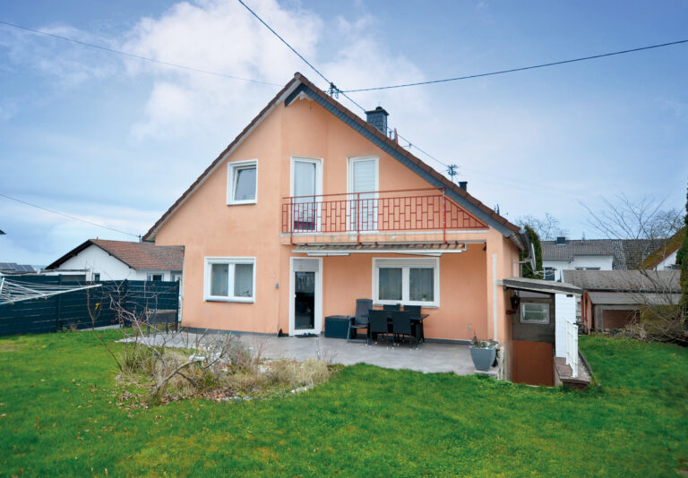 Windhagen:   
Hier könnte bald Ihr neues Zuhause sein !