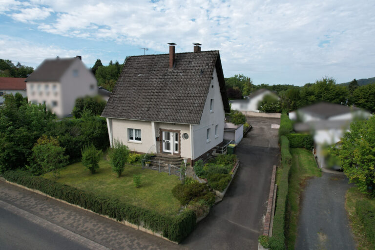 Bad Honnef Aegidienberg: Geräumiges Einfamilienhaus – Perfekt für Handwerker