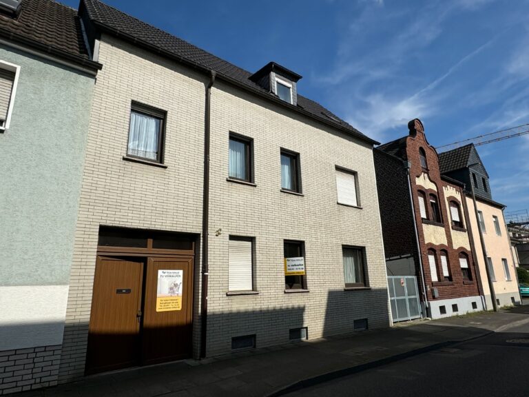 Renovierungsjuwel: Einfamilienhaus mit großem Garten im Herzen von Menden