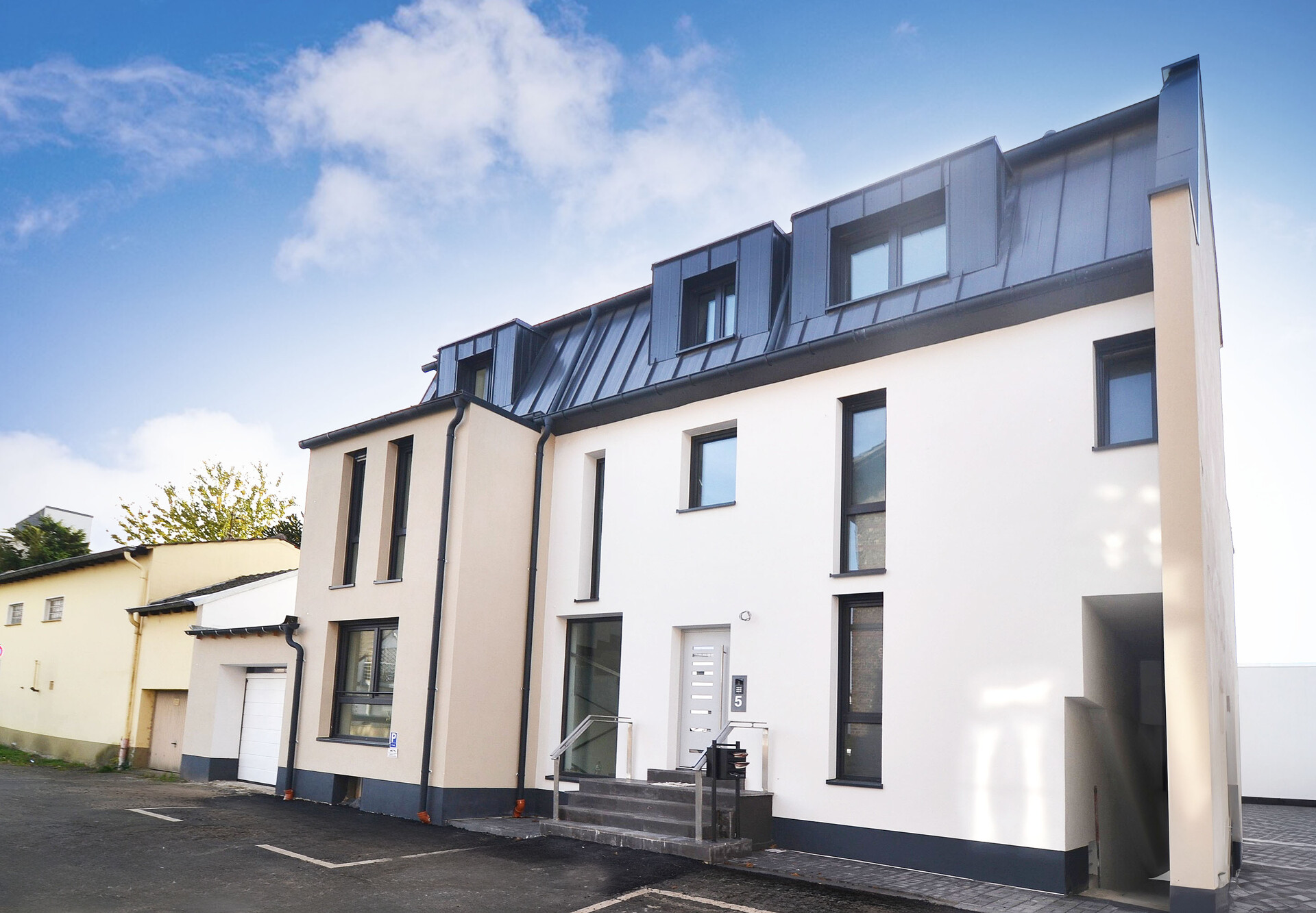 Frontansicht des Hauses