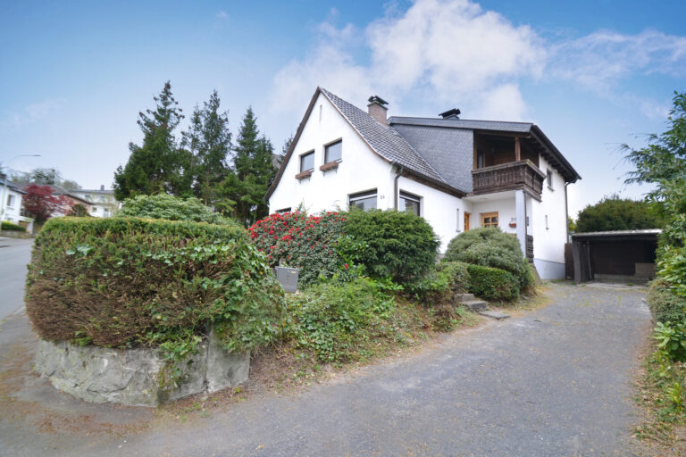 **Königswinter: DAS wird IHR Haus! Freistehendes Einfamilienhaus in Bestlage von Ittenbach**