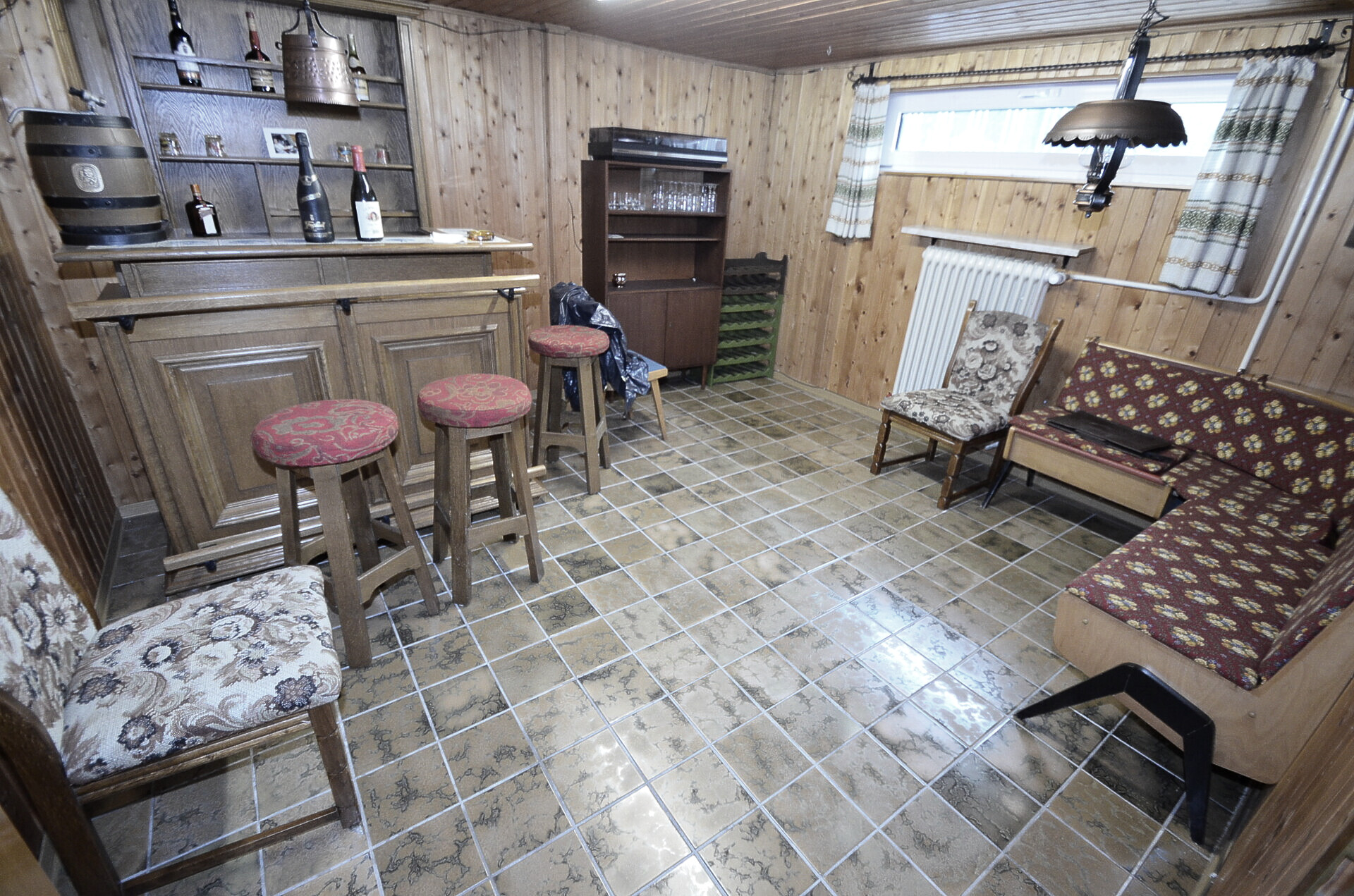 Beheizter Partyraum im KG