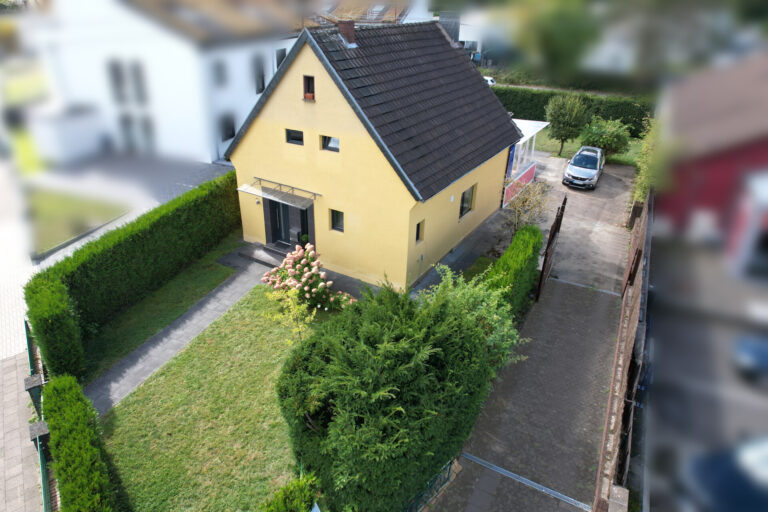 Sankt Augustin-Hangelar: Freistehendes Einfamilienhaus – Sonniger Garten & gute Lage