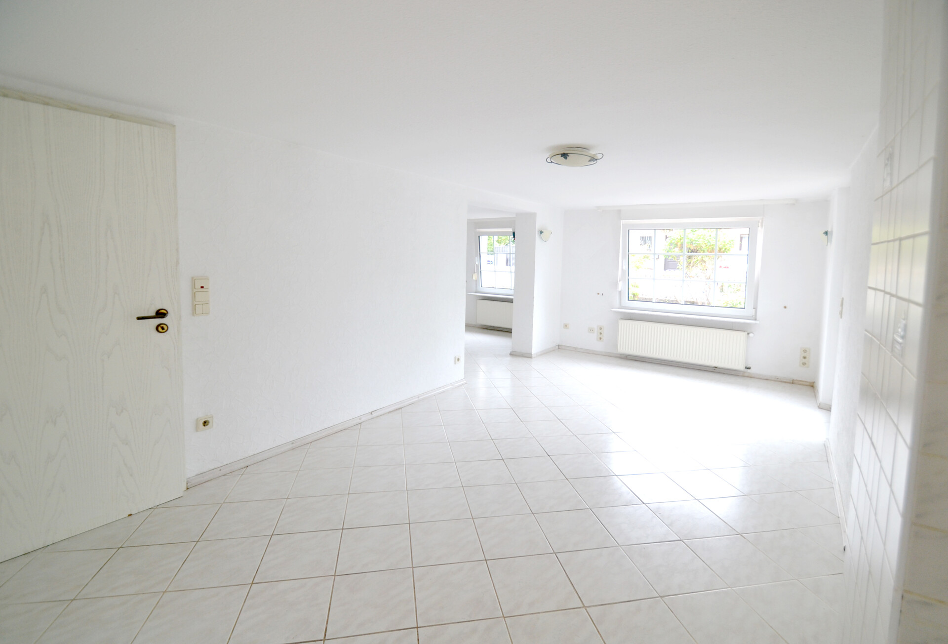 Teilansicht Küche und Esszimmer