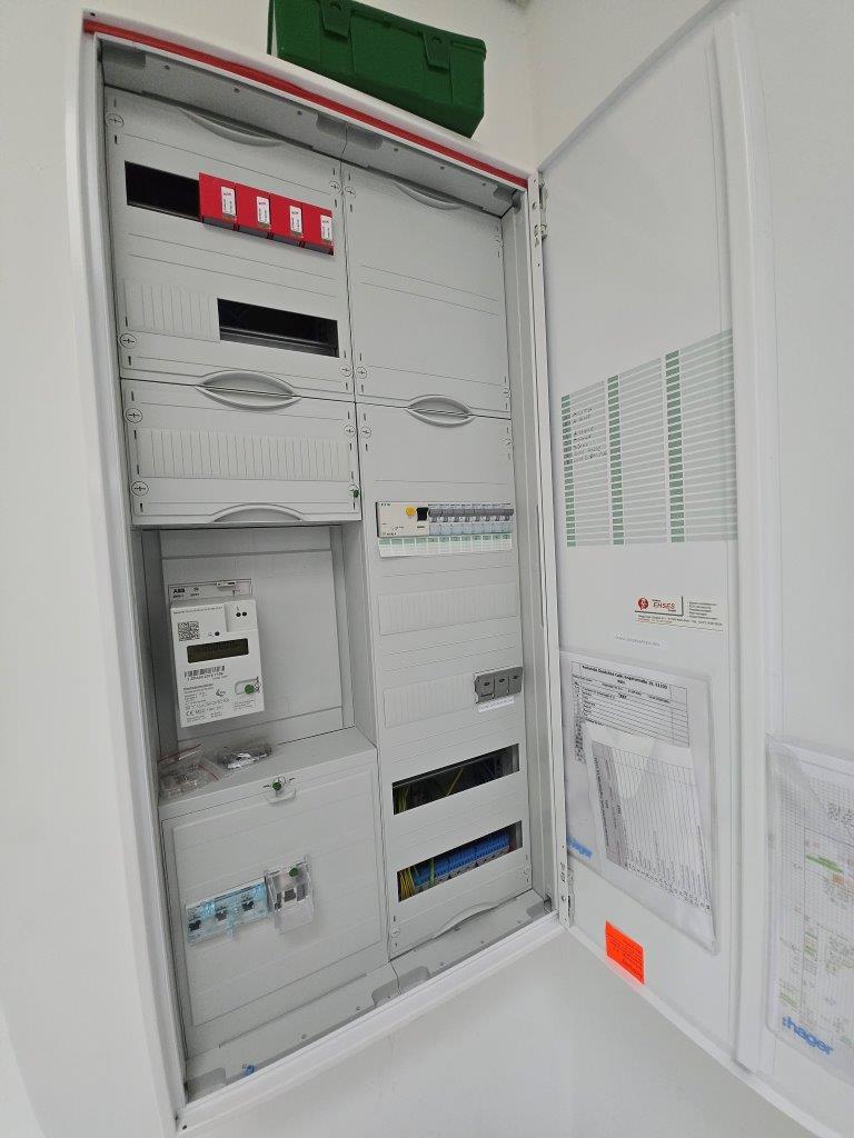 Stromkasten Gewerbehalle EG