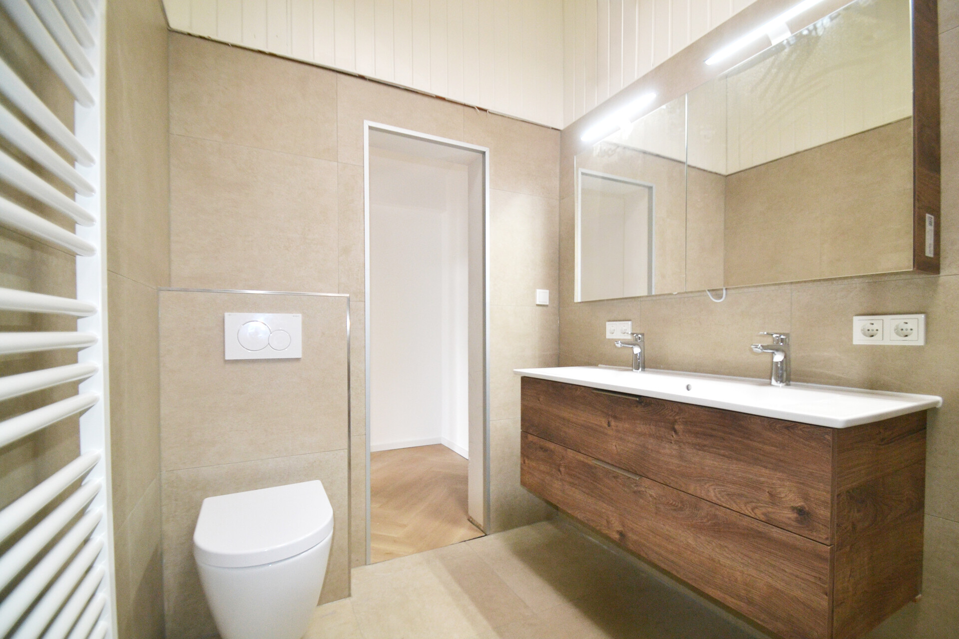 weitere Teilansicht Badezimmer