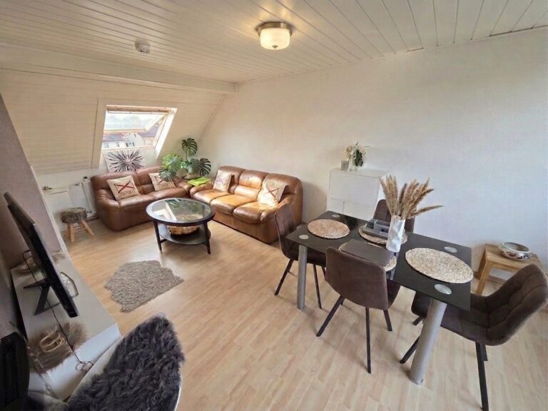 Siegburg: Bezugsfreie Eigentumswohnung mit einzigartigem Blick auf den Michaelsberg