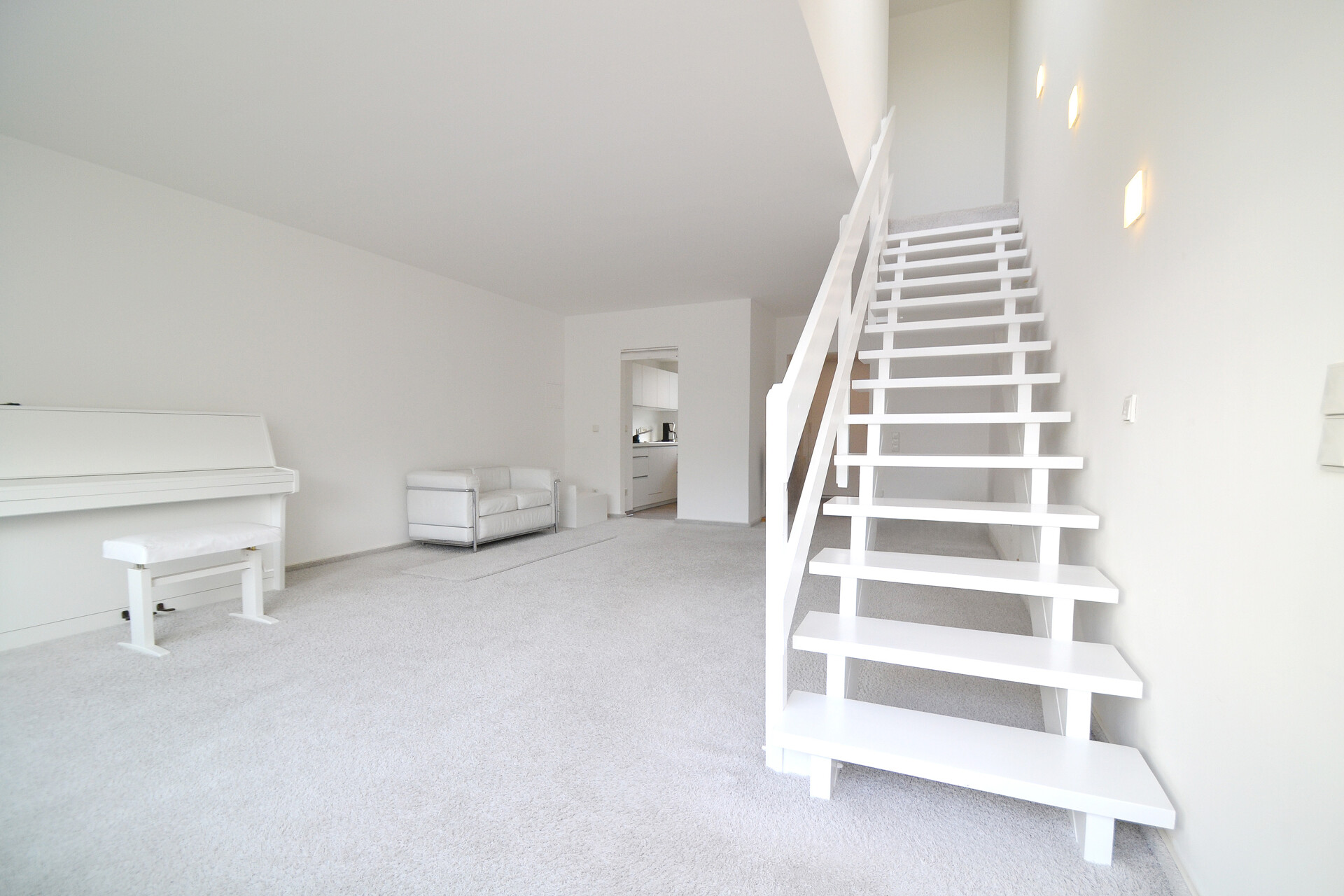 ...mit Treppenaufgang