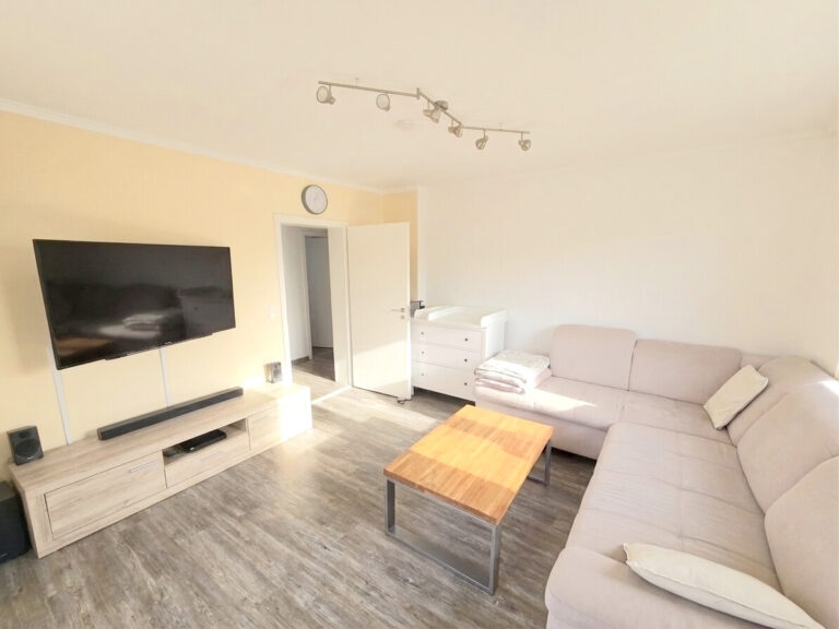 Köln-Grengel: Gut geschnittene 3-Zimmer-Erdgeschosswohnung – Mit Balkon & Garten