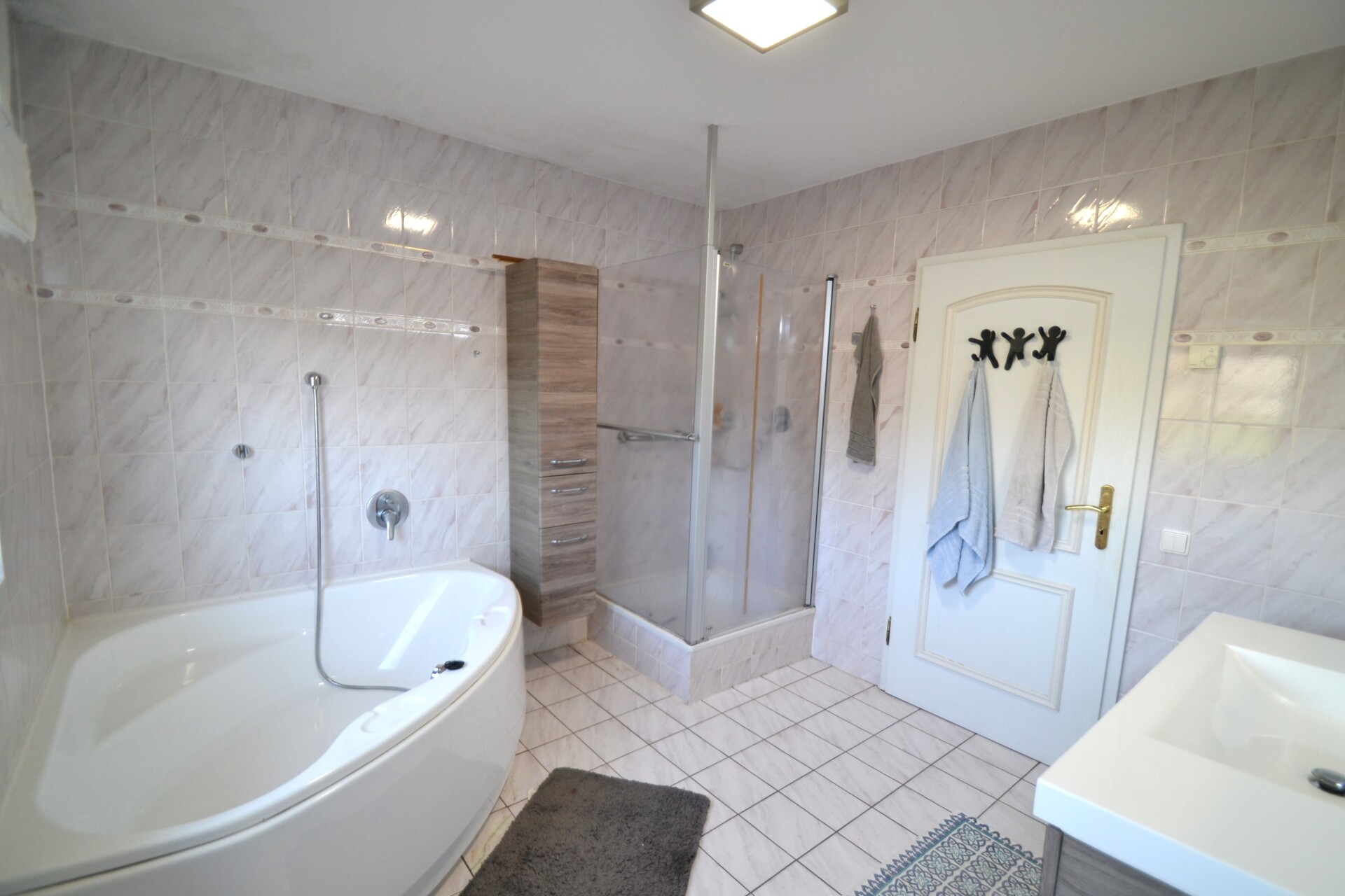 Teilansicht Badezimmer EG