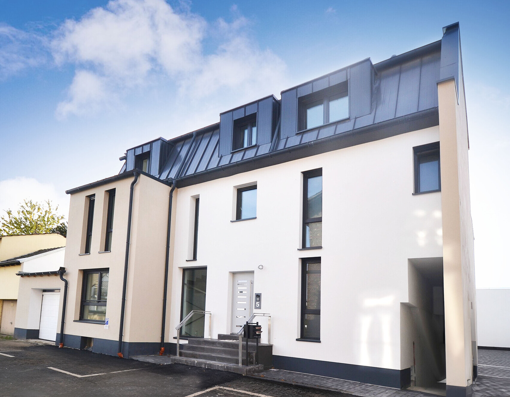 Frontansicht des Hauses