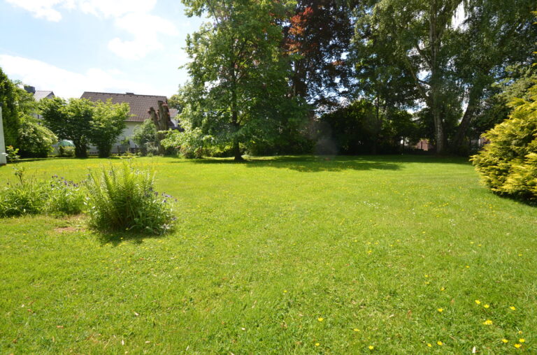 Birlinghoven: ca. 626 m² Baugrundstück in toller Lage