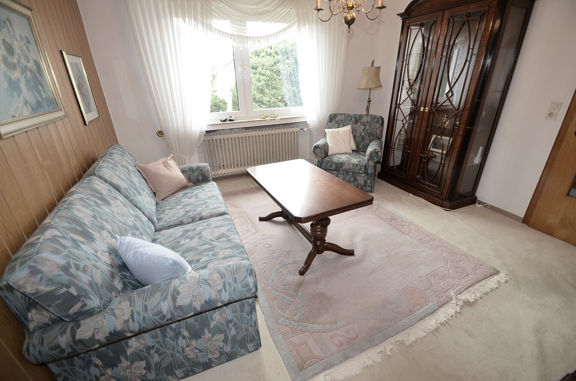 Kind 1 im Obergeschoss