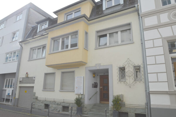 Stadthaus mitten in der Siegburger City für gewerbliche Zwecke Mieten