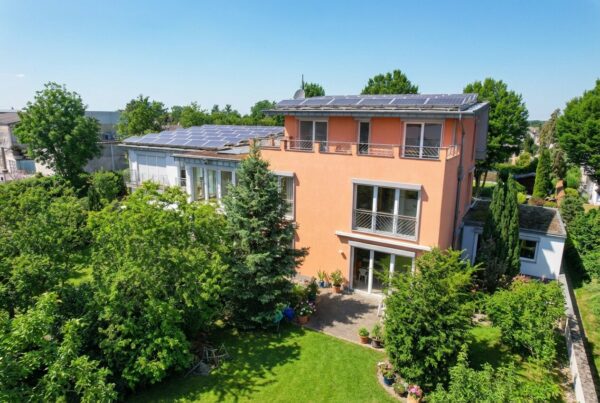 Attraktives Wohn- und Geschäftshaus in Sankt Augustin-Buisdorf – Arbeit und Zuhause zugleich