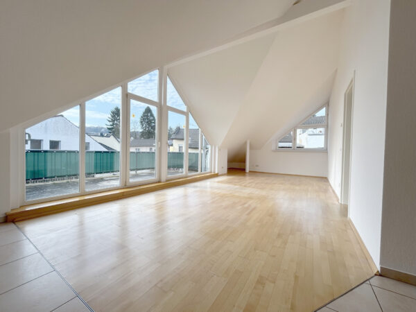 Bonn-Muffendorf: Helle 3 Zimmer-Wohnung in schöner Wohnlage mit außergewöhnlichem Ausblick