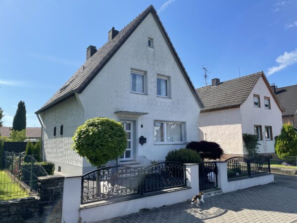 Troisdorf-Spich: Kleines Traumhaus – ziehen Sie ein