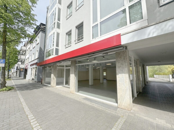 Hennef: Repräsentative Gewerbefläche mit viel Platz für Handel, Showroom oder Dienstleistung