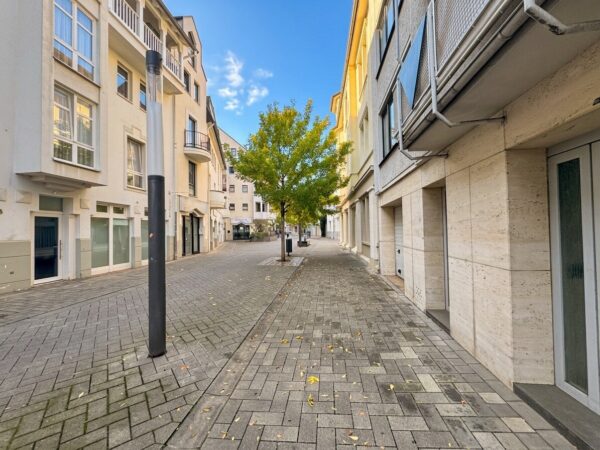 Troisdorf: Top Gewerbefläche mit starker Präsenz und vielseitiger Nutzung