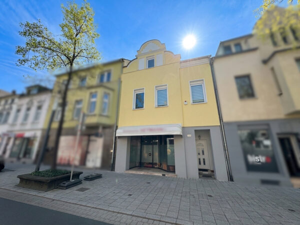 Troisdorf-Zentrum: Anlageimmobilie mit 3 Einheiten und historischem Charme