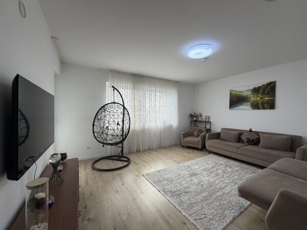 Troisdorf-Altenforst: Renovierte 2 Zimmer -Eigentumswohnung mit ca. 55m² Wfl. & Balkon zu verkaufen