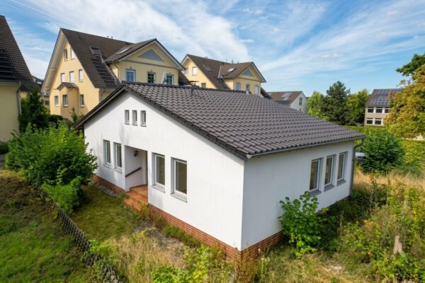 Sankt Augustin-Hangelar: Bungalow mit Potenzial – Erweiterung oder Einliegerwohnung möglich