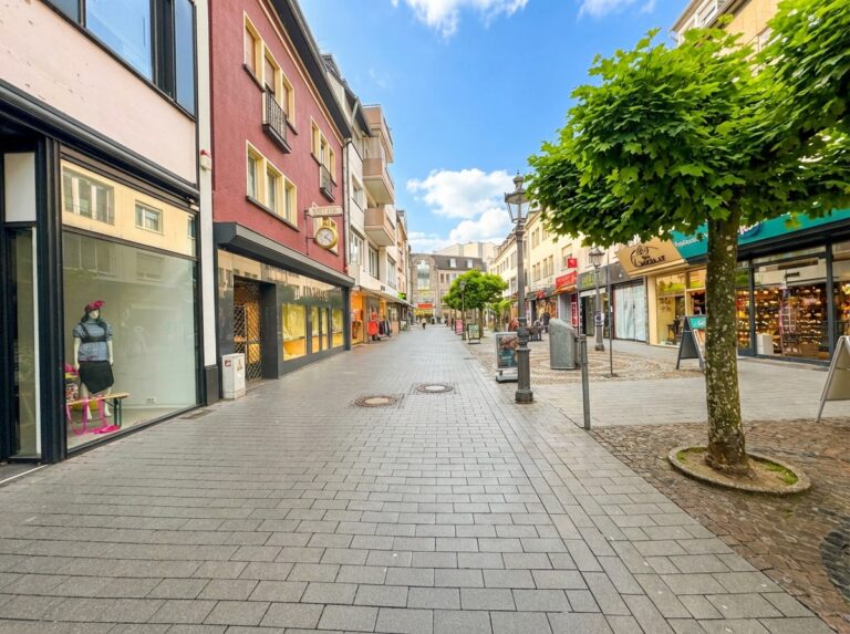 Top-Lauflage in der Siegburger City – Ladenlokal über 2 Ebenen
