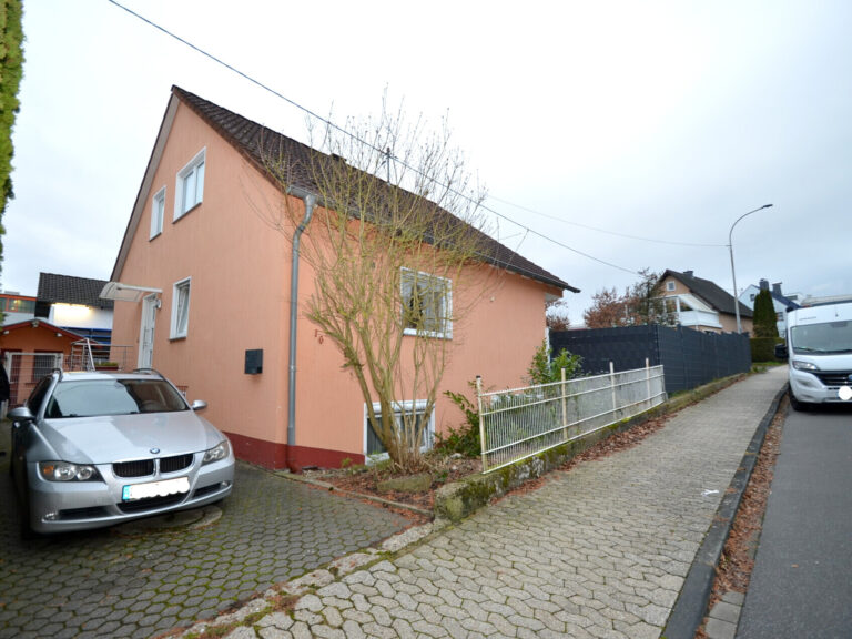 Windhagen:   
Hier könnte bald Ihr neues Zuhause sein !